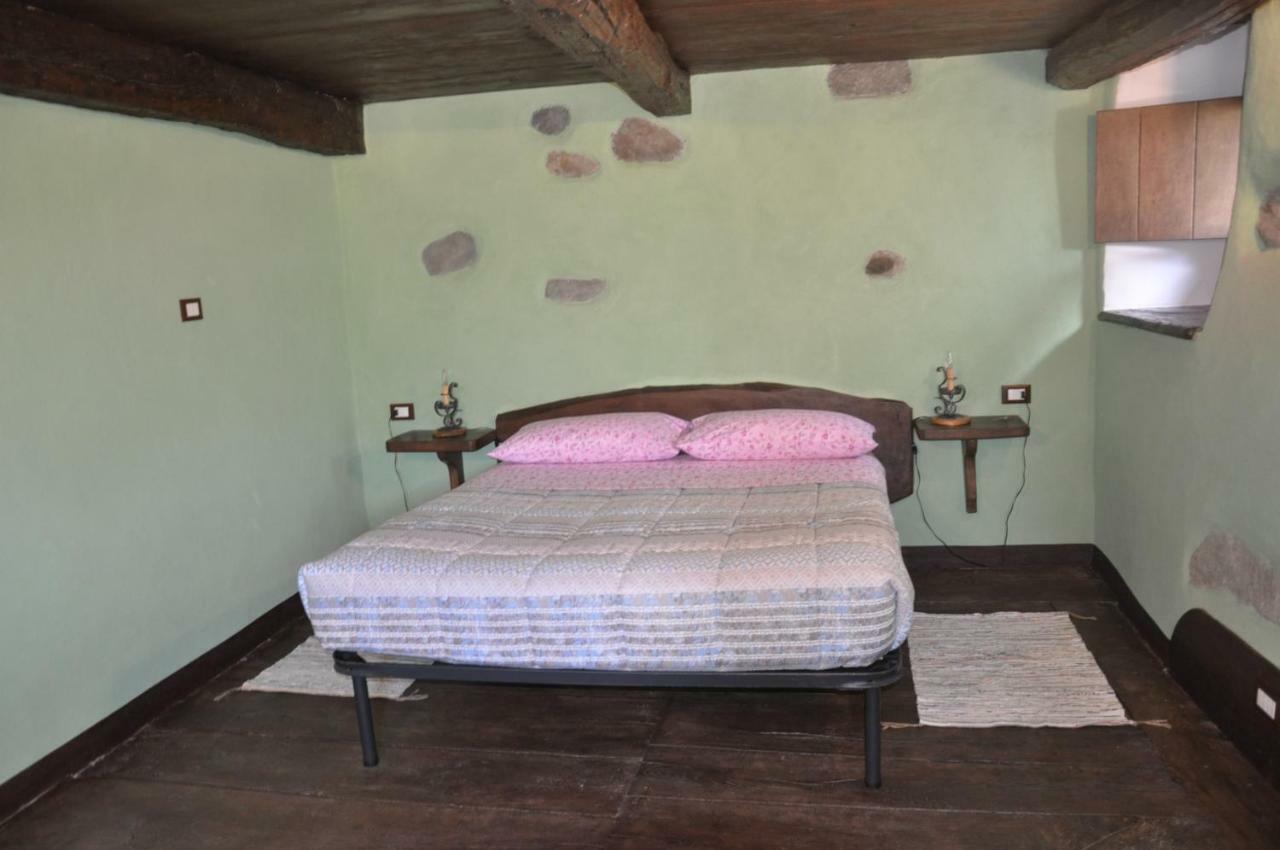 Il Borgo Di Monica Villa Domodossola Eksteriør bilde